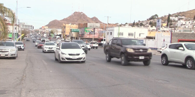 Vecinos alertan sobre peligros en la avenida 20 de noviembre