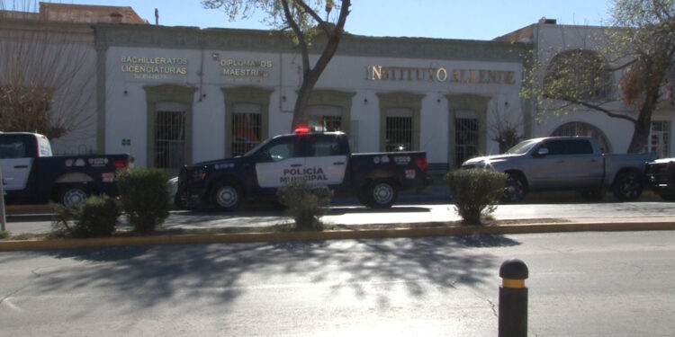 Falso reporte de clonazepam en Preparatoria Allende genera movilización