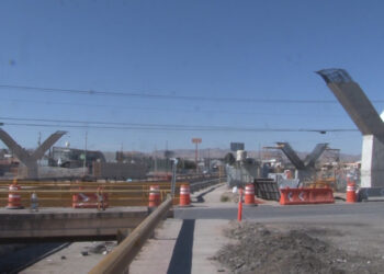 Paso superior en avenida Nogales avanza 25%