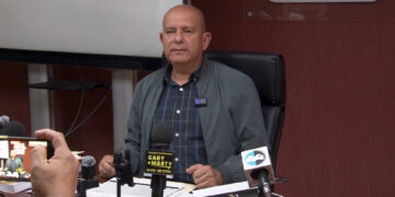 Morena respalda reducción de sueldos de diputados locales