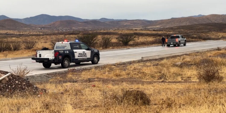Hombre es localizado sin vida en camioneta cerca del autódromo “La Cantera”