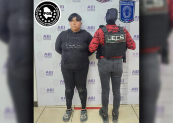 Detienen a mujer acusada del secuestro de una joven de 18 años