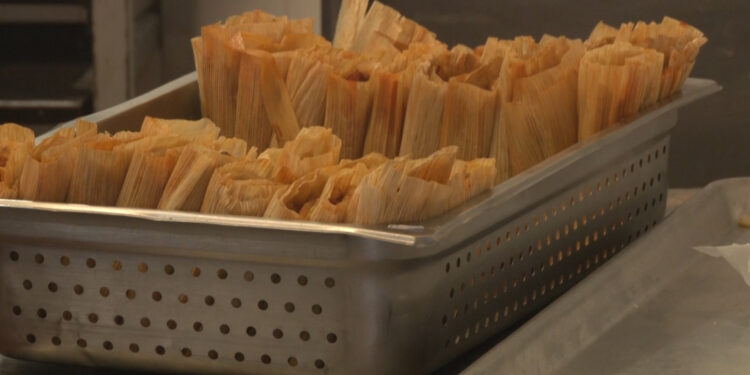 Aumenta la demanda de tamales previo a la Candelaria