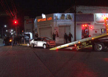 Fuerte choque en el cruce de la Av. Vallarta y Zaragoza