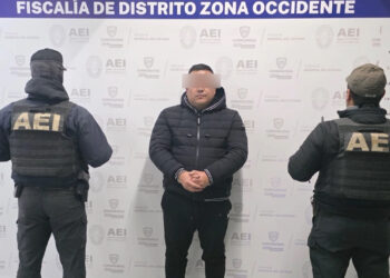 Detienen a director de policía de Madera con camioneta robada