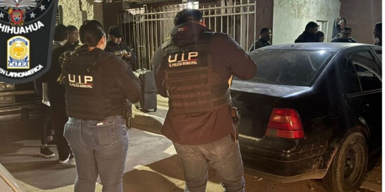 Ejecutan tres cateos por robo agravado en la capital; aseguran vehículos y electrodomésticos