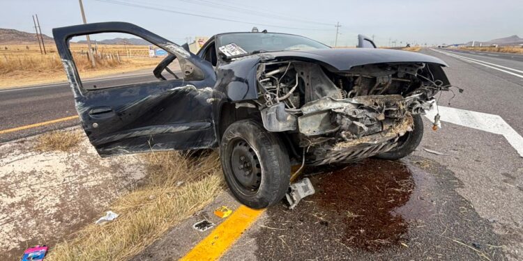 Cinco lesionados, entre ellos tres niños, tras accidente en la carretera a Cuauhtémoc