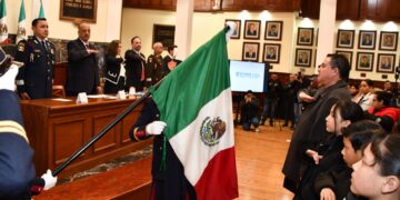 Juran lealtad a la Constitución de México estudiantes de Primaria