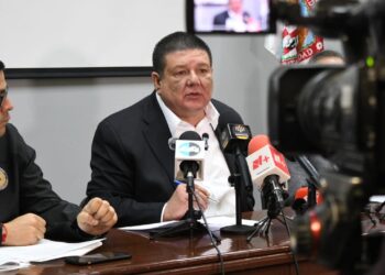 Lidera César Jáuregui interna del PAN por la alcaldía: Rubrum