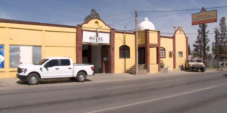 Hombre f4llec3 en hotel de la ciudad