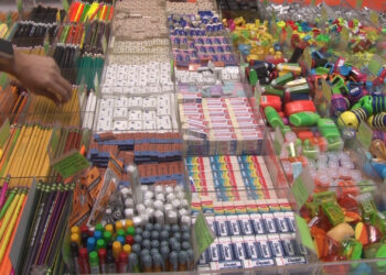 Impulso a la educación: entrega de recursos del programa Escuelas Competitivas