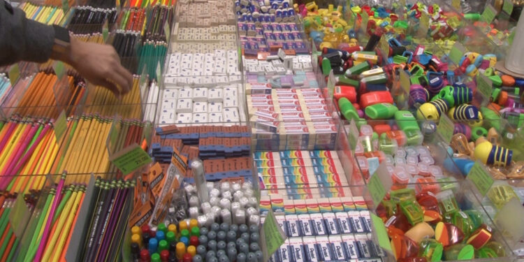 Impulso a la educación: entrega de recursos del programa Escuelas Competitivas