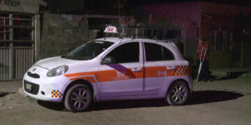 Asaltan a taxista y le roban su vehículo en Delicias