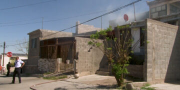 Incendio por tanque de gas causa daños en domicilio de Cerro de la Cruz