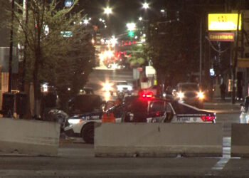 Instalan vallas en el centro de la ciudad previo al 8M