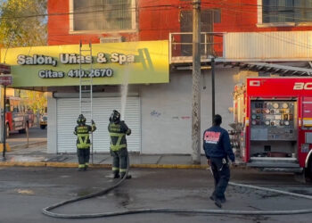 Cortocircuito en el Centro provoca conato de incendio en local comercial
