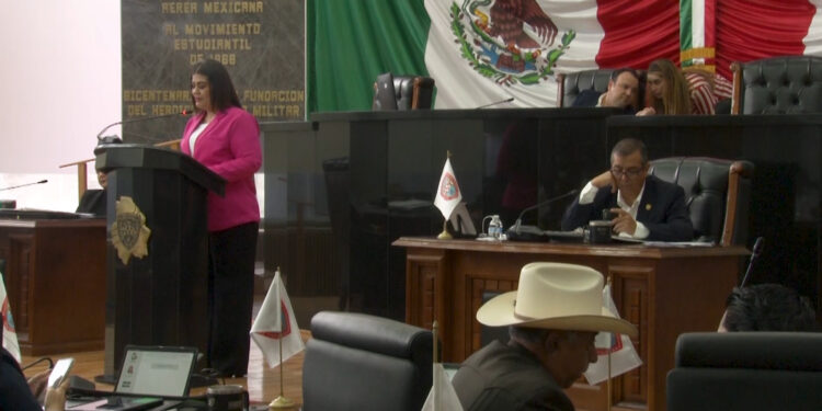 Persisten tensiones internas de Morena en el Congreso del Estado