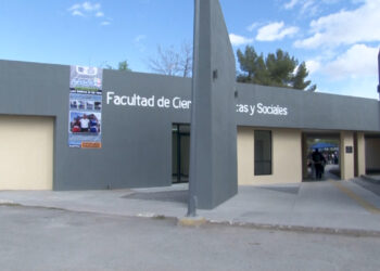 Entregan edificio adaptado en la Facultad de Ciencias Políticas y Sociales