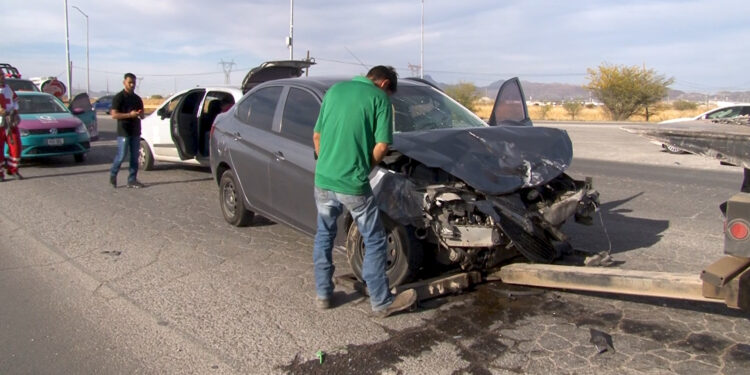Accidente en el Lombardo Toledano deja dos lesionados