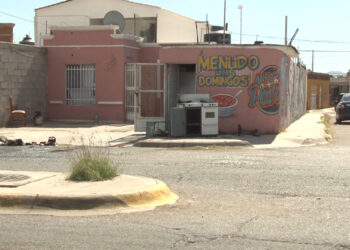 Mujer sufre quemaduras tras explosión de tanque de gas