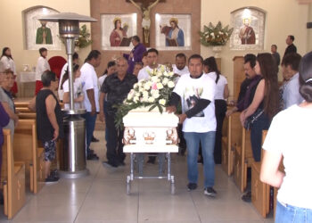 Despiden a Lupita, vocalista de Grupo Milagro