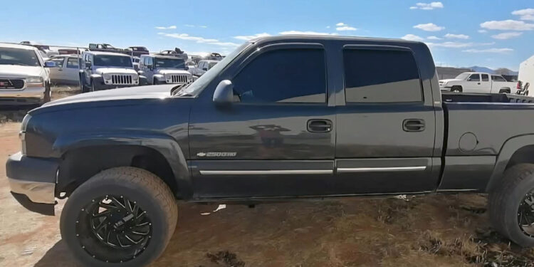 Roban pick up y desatan persecución con disparos en Chihuahua