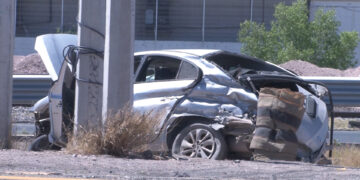Menor de 17 años vuelca en la carretera 45; resulta con lesiones leves