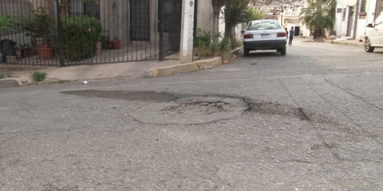 Vecinos de El Saucito denuncian daños tras quema de basura