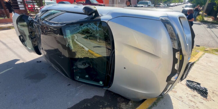 Se dio a la fuga tras ocasionar volcadura de Kwid