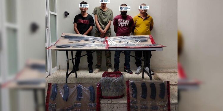 Detienen a cuatro en posesión de armas de fuego tras enfrentamiento en Aldama