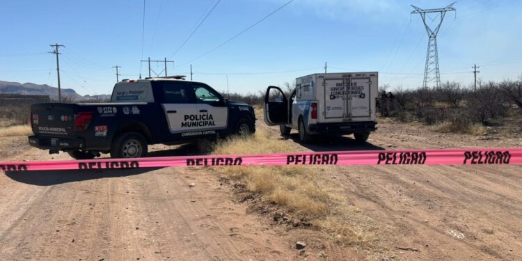 Hallan hombre ejecutado y maniatado en las inmediaciones del Ejido Sacramento