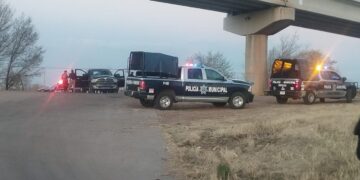 Balean a sujeto en el libramiento Manuel Gómez Morín, en Cuauhtémoc