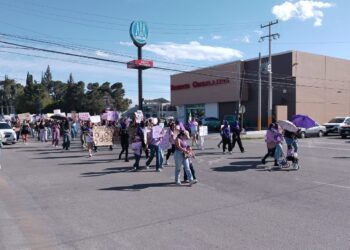 Marcharon mujeres en Delicias por el 8M