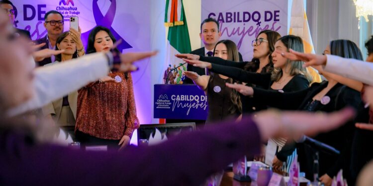 Toma alcalde Marco Bonilla protesta a integrantes del primer Cabildo de Mujeres