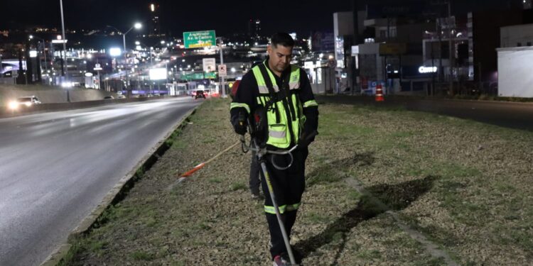 Chihuahua se conserva bonita: Limpian diariamente vialidades y espacios públicos