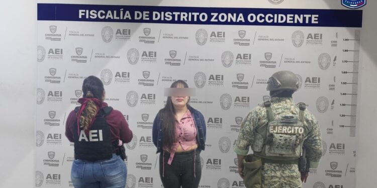 Detienen a joven con droga tras cateo en céntrico bar de Cuauhtémoc