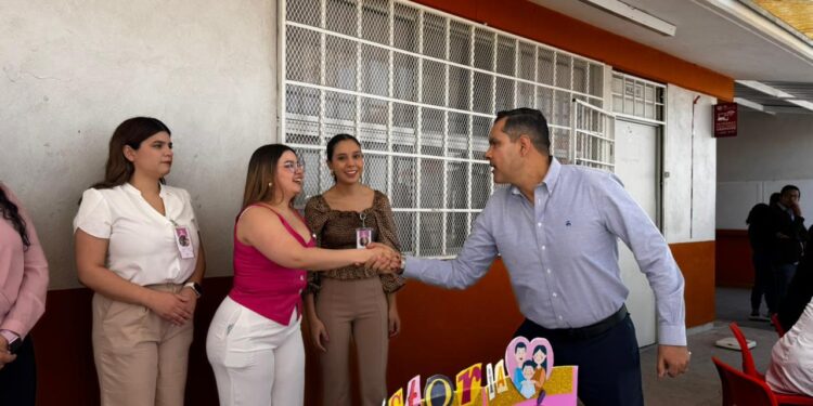 Clausura Gilberto Loya programa de prevención en escuela de Aquiles Serdán