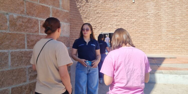 Policía Municipal da pláticas en escuelas de Punta Oriente en refuerzo de la prevención