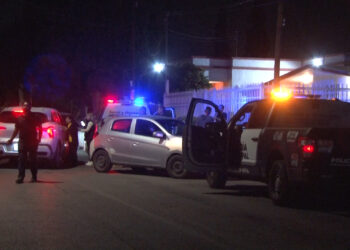 Asaltan y atropellan a abuelita en la colonia Granjas