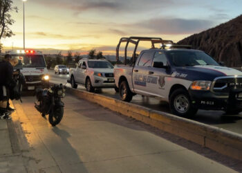 Repartidor lesionado tras derrapar en la Teófilo Borunda