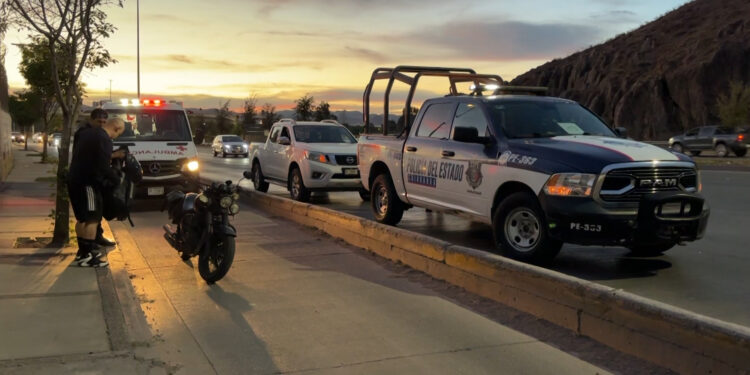 Repartidor lesionado tras derrapar en la Teófilo Borunda