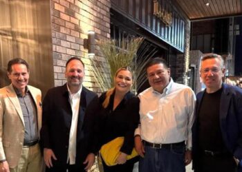 Reunión en Distrito Uno: Maru Campos media entre Jáuregui y De la Peña