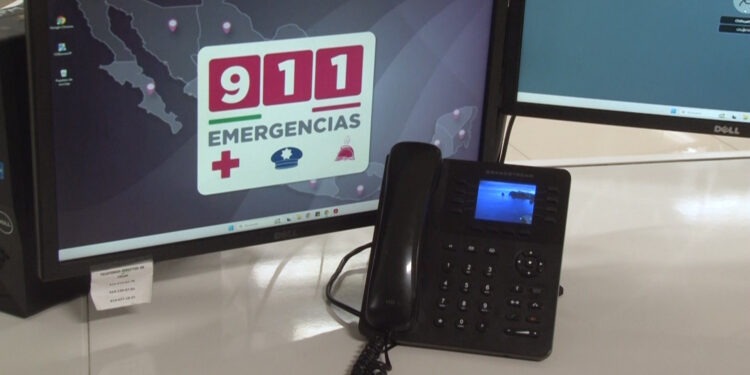 Activan línea alterna tras falla en el número de emergencias 911