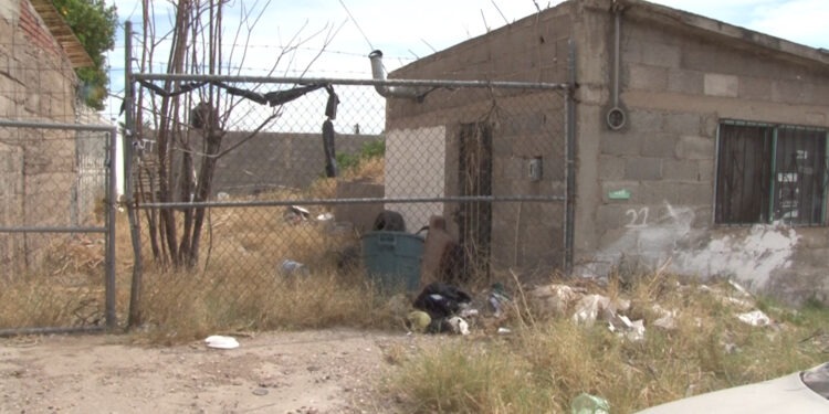 Habitantes aplauden programa de vivienda económica de COESVI