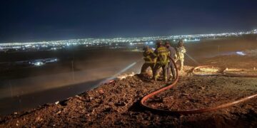 Bomberos sofocan incendio en menos de una hora