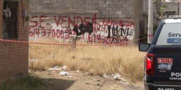Localizan sin vida a hombre de 78 años en terreno baldío