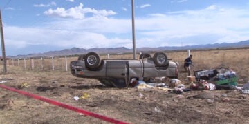 Pierde vida mujer tras aparatosa volcadura en la carretera Juárez–Chihuahua