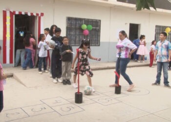 Celebran el Día del Niño con feria escolar en primaria Agustín Melgar