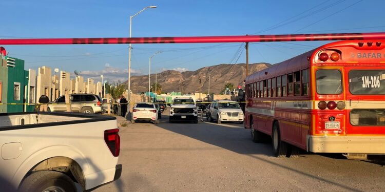 Investigan presunto feminicidio en Punta Oriente