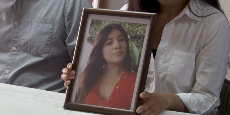 Buscan a joven desaparecida en la colonia Los Pinos